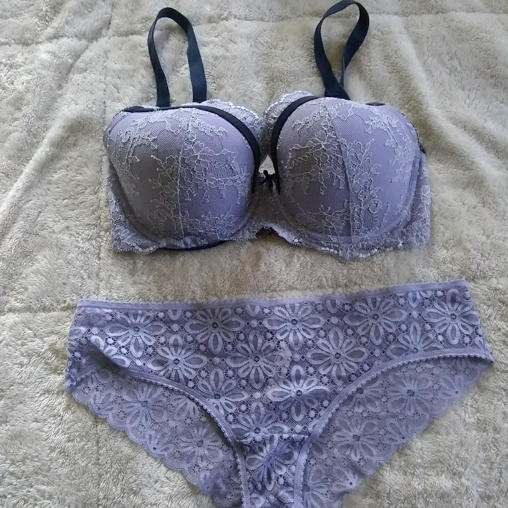Lilac lace bra